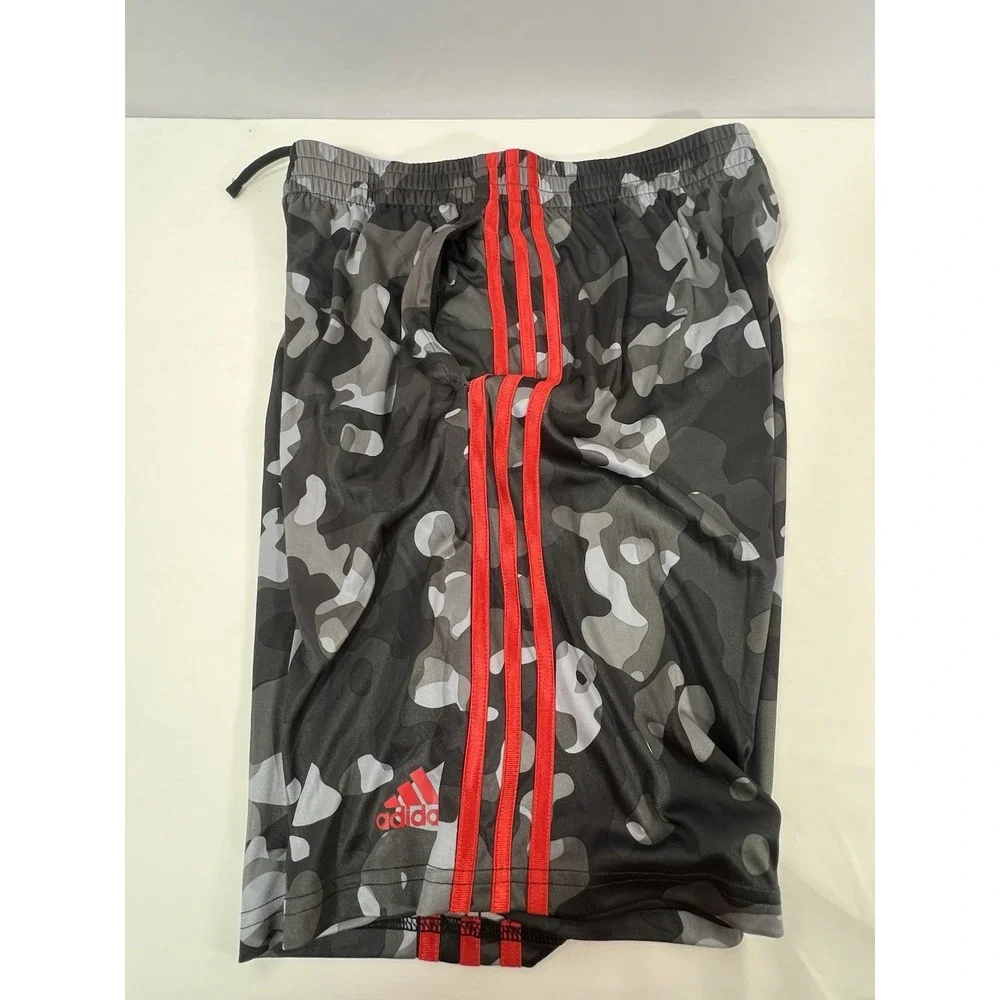 Boys Adidas Athletic‎ Shorts Gray w/ Red Side Stripes-Size XL
